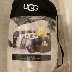 UGG king reversible comforter set